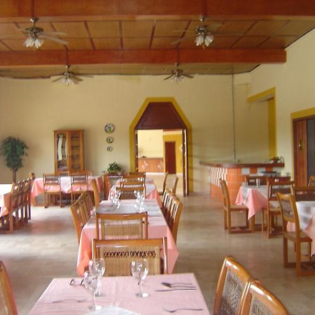 Hotel Debliz Xpujil Extérieur photo