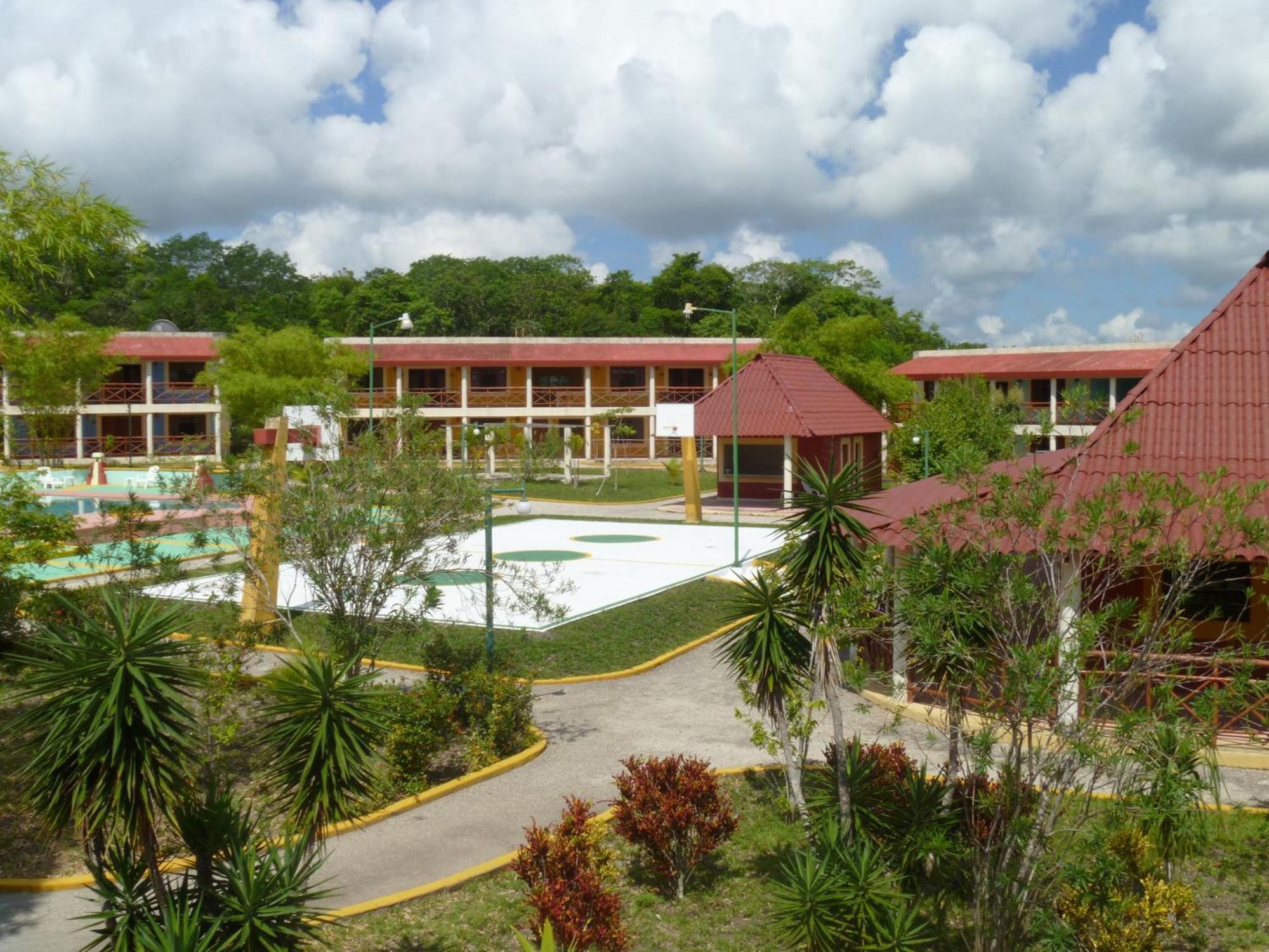 Hotel Debliz Xpujil Extérieur photo