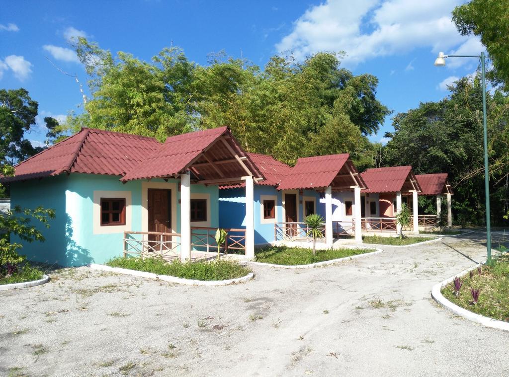 Hotel Debliz Xpujil Extérieur photo
