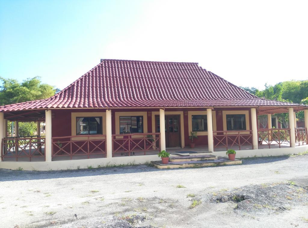 Hotel Debliz Xpujil Extérieur photo