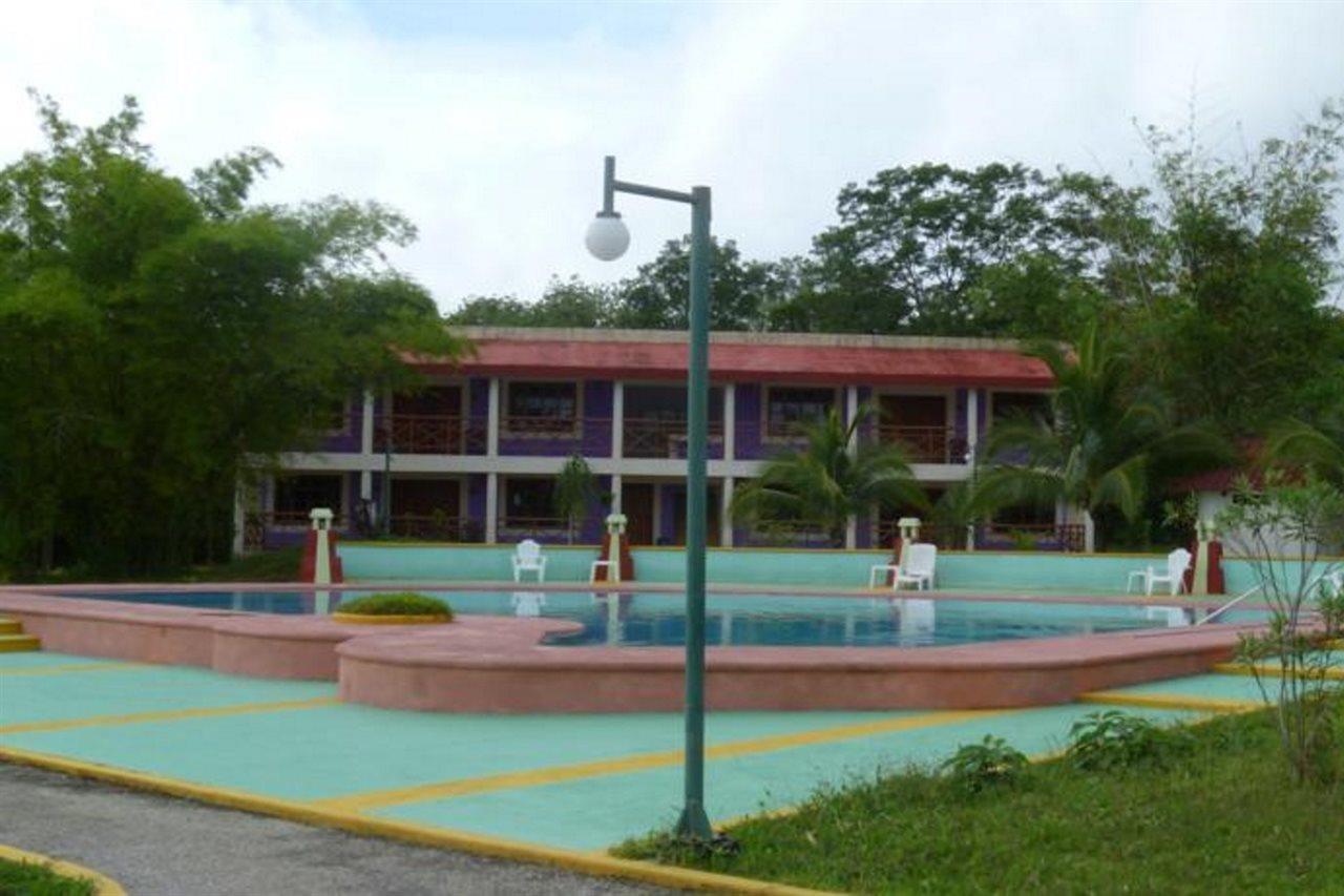 Hotel Debliz Xpujil Extérieur photo