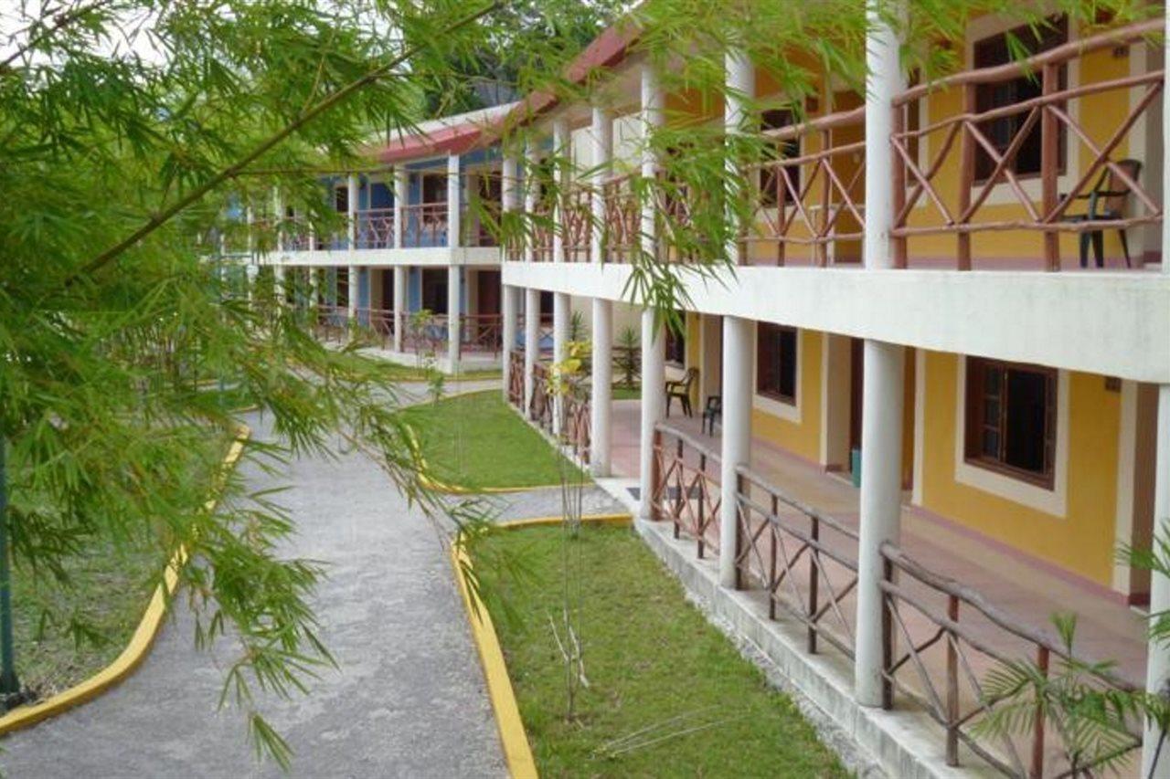 Hotel Debliz Xpujil Extérieur photo
