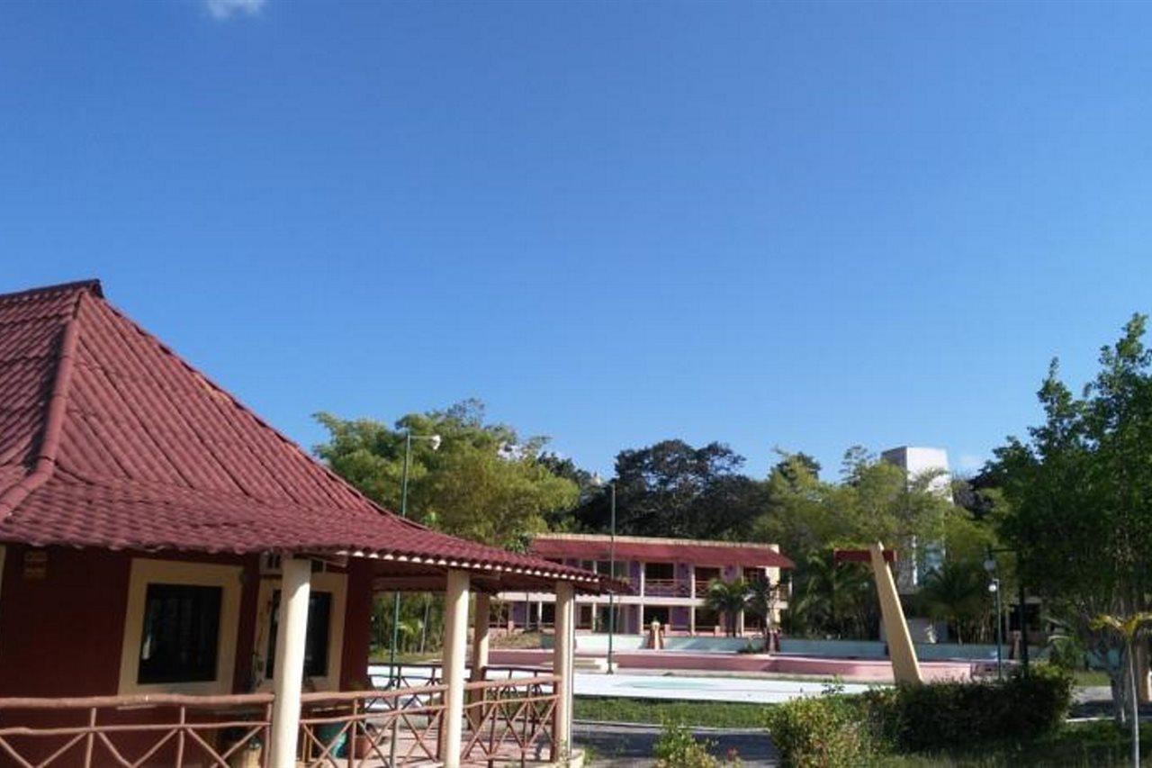 Hotel Debliz Xpujil Extérieur photo