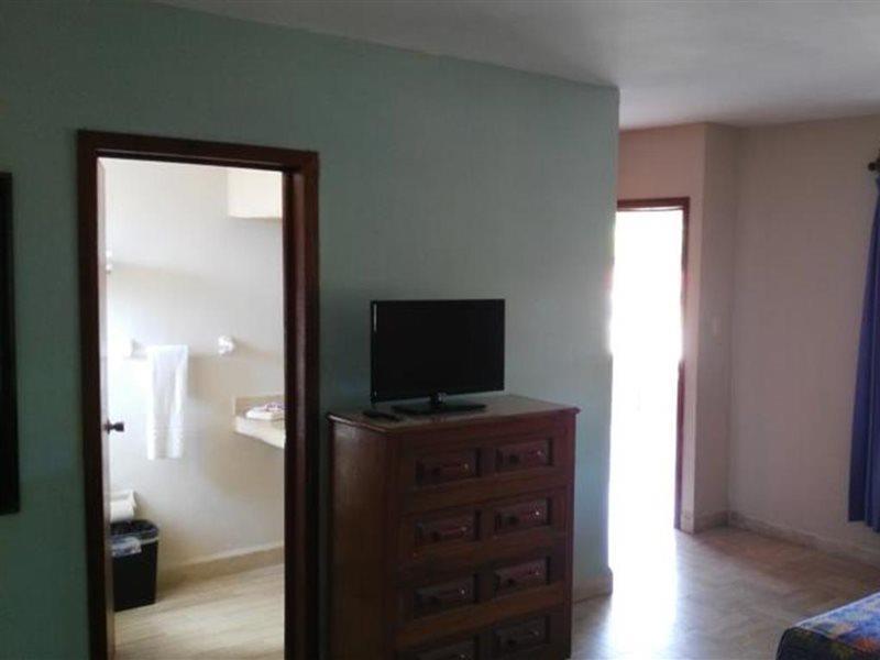 Hotel Debliz Xpujil Extérieur photo